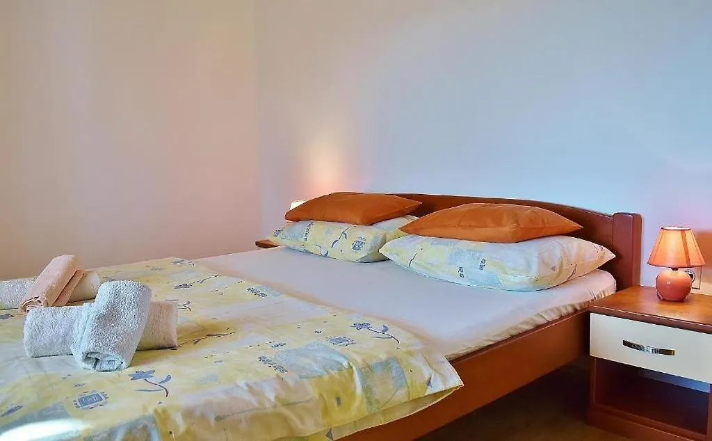 Apartments With A Parking Space Lopar, Rab - 22583 Lopar