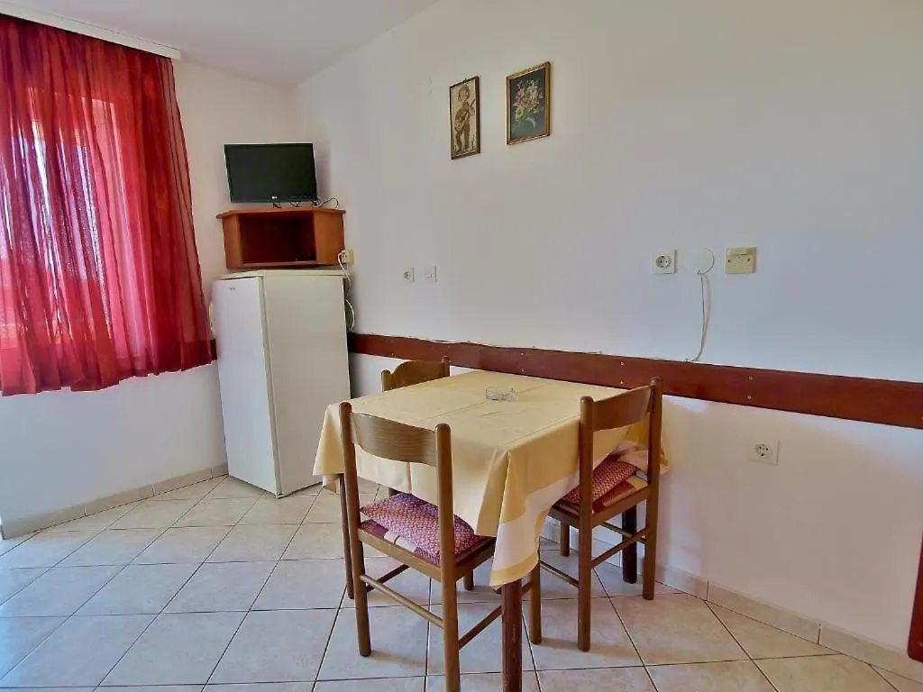 Apartments With A Parking Space Lopar, Rab - 22583 0*, Lopar Croatia