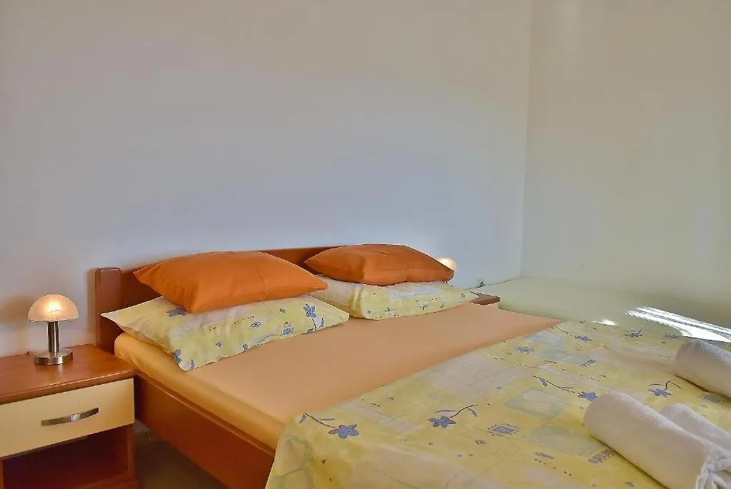 Apartments With A Parking Space Lopar, Rab - 22583 Croatia